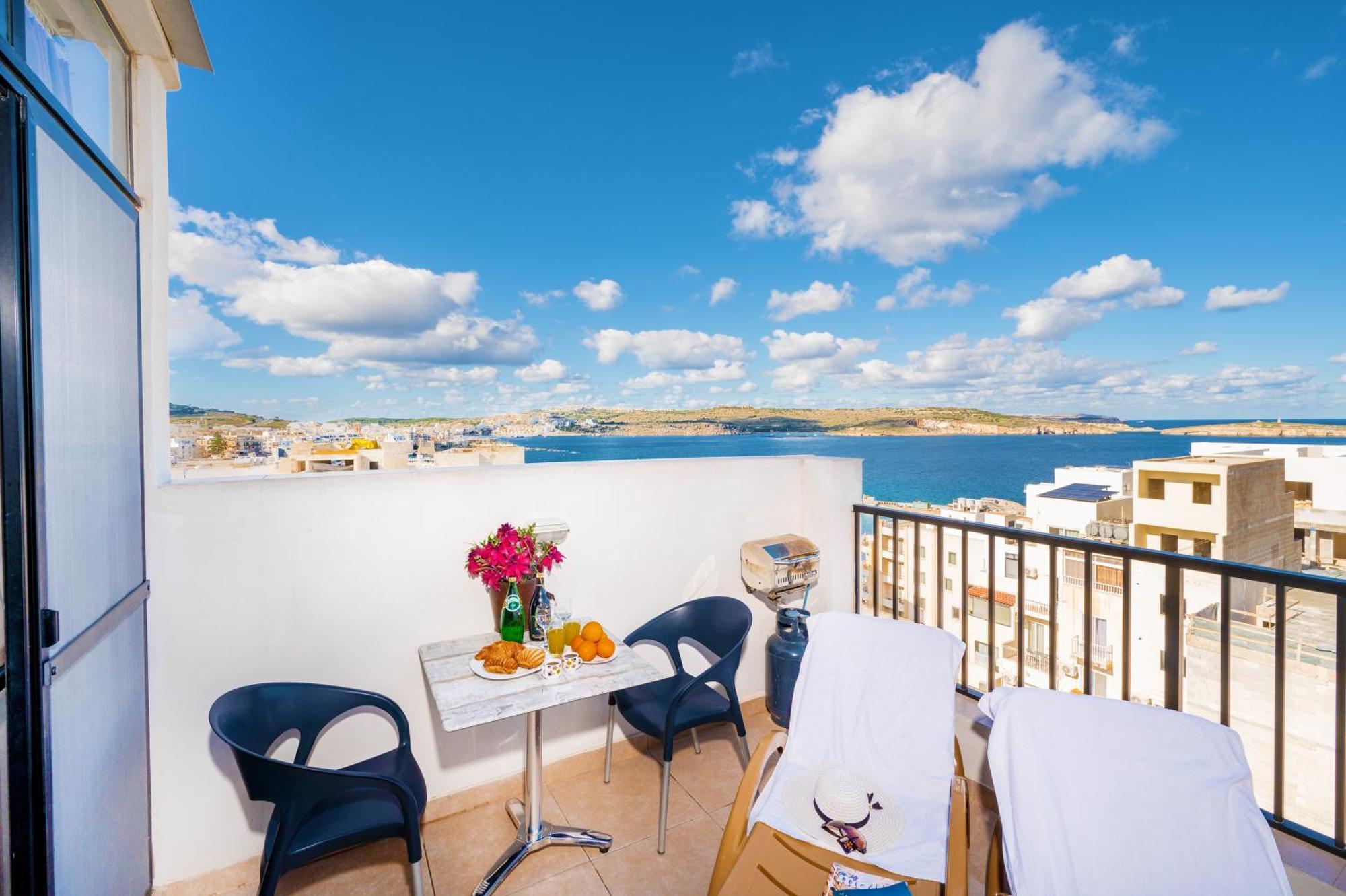Penthouse With Seaview Terrace St. Paul's Bay Exterior foto